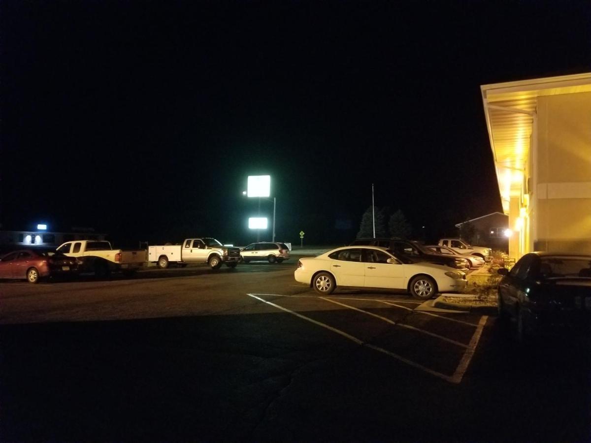 Bilmar Inn & Suites Dell Rapids Luaran gambar