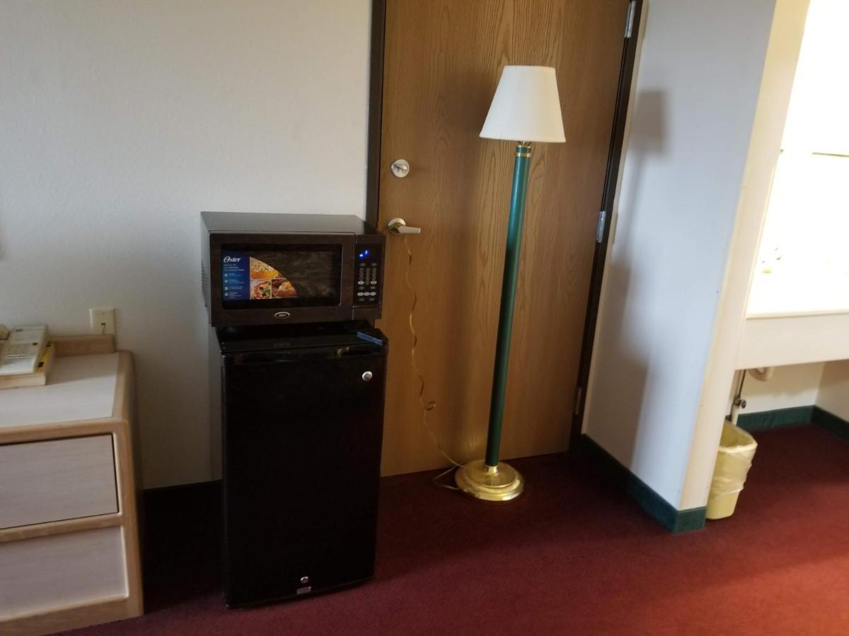 Bilmar Inn & Suites Dell Rapids Luaran gambar