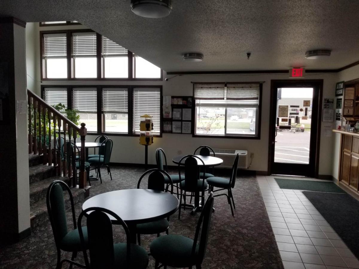 Bilmar Inn & Suites Dell Rapids Luaran gambar