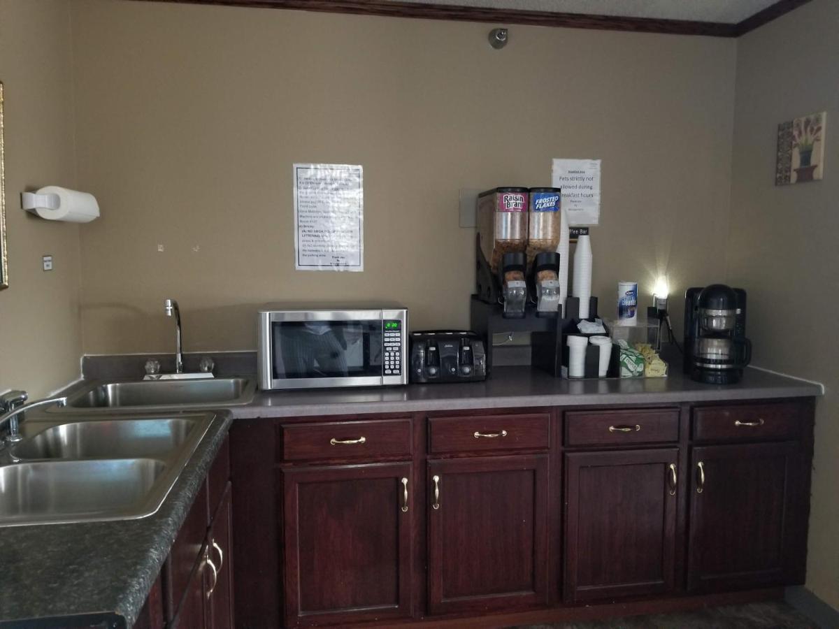 Bilmar Inn & Suites Dell Rapids Luaran gambar